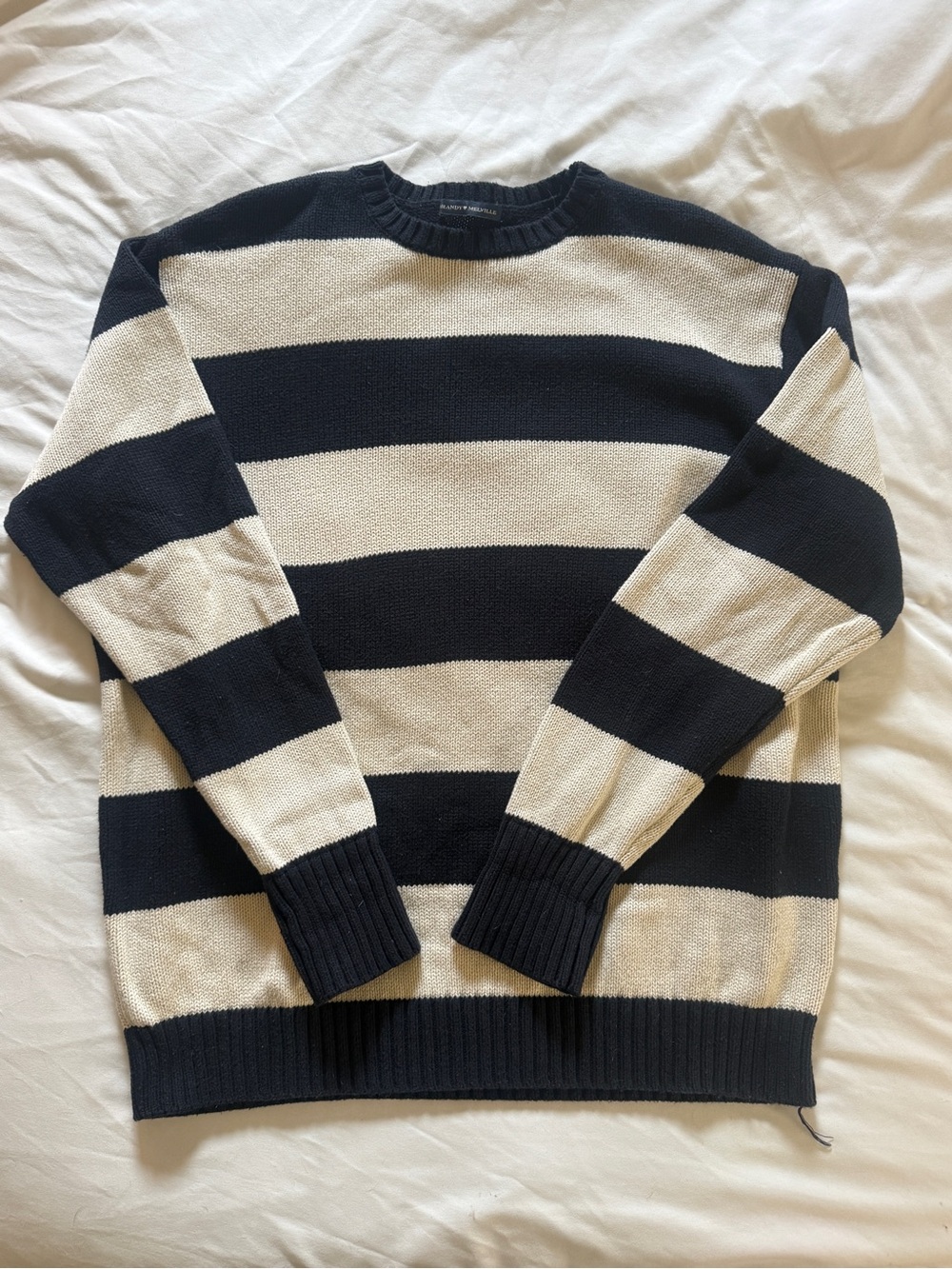 brandy melville striped knit sweater navy and cream